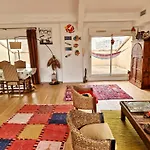 Prado Spacious And Sunny Loft In Marseille