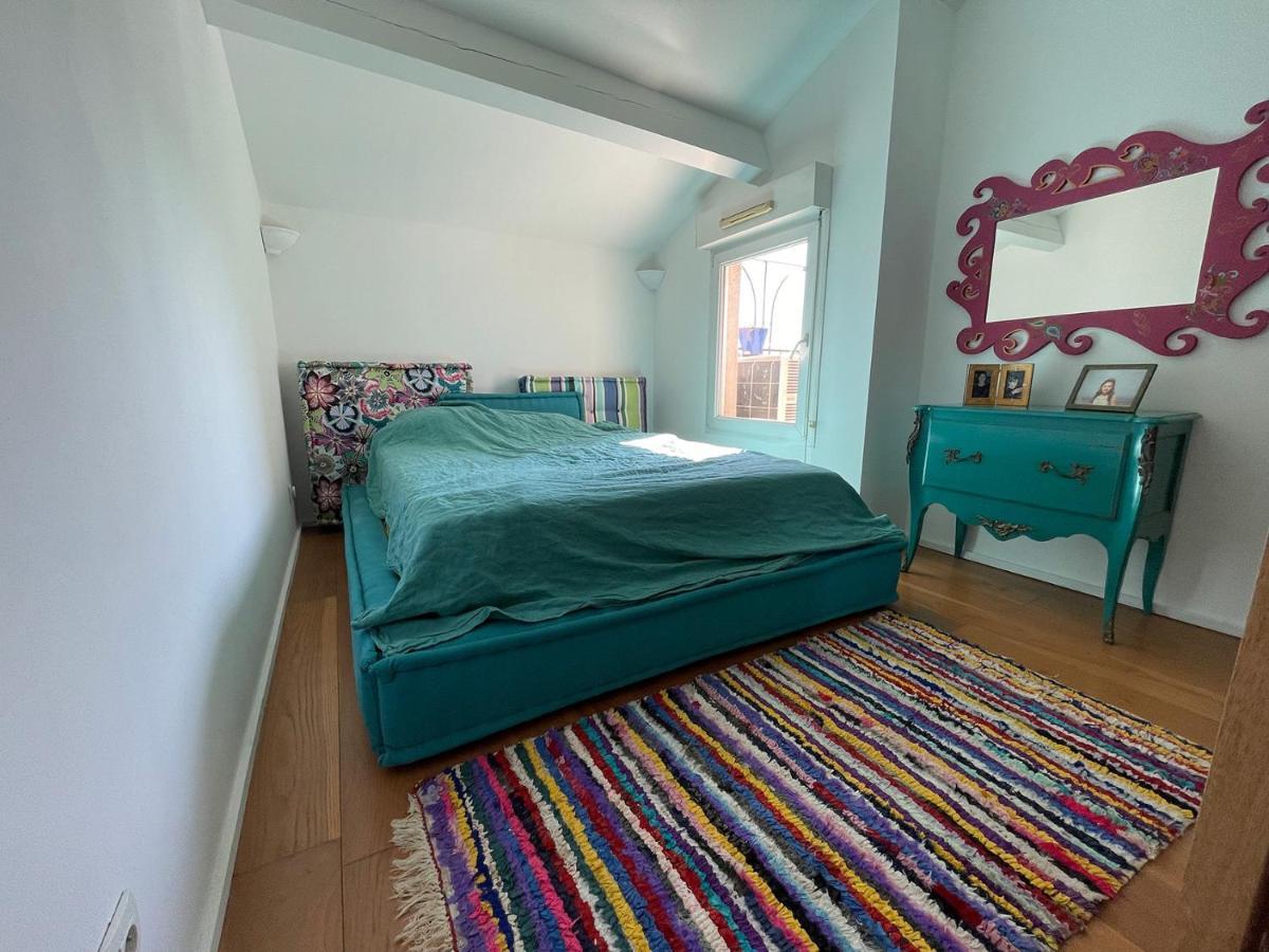 Prado Spacious And Sunny Loft In
