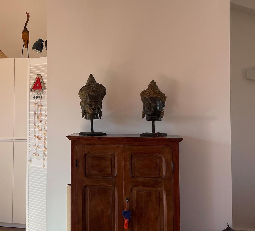 Prado Spacious And Sunny Loft In