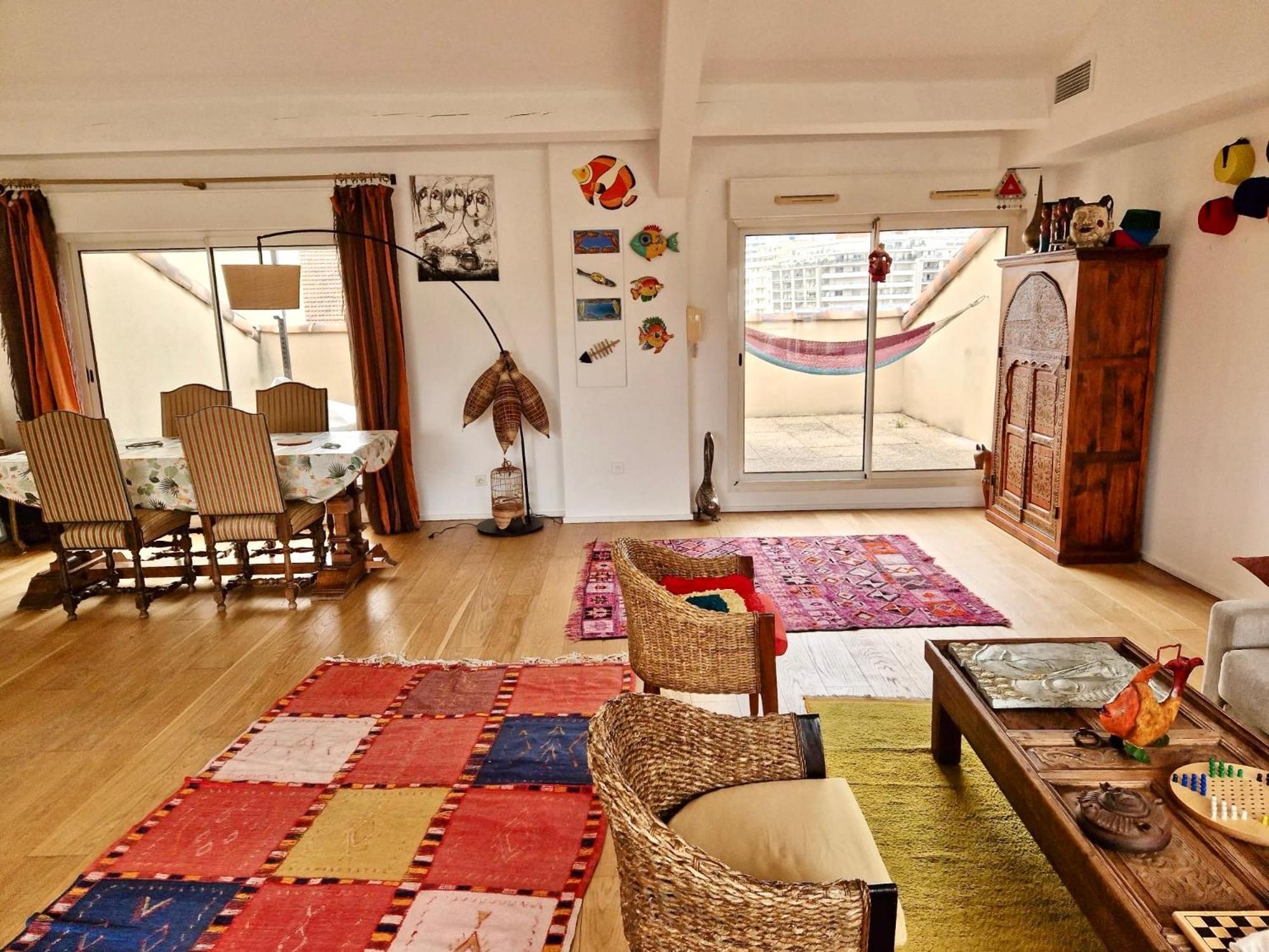 Prado Spacious And Sunny Loft In *