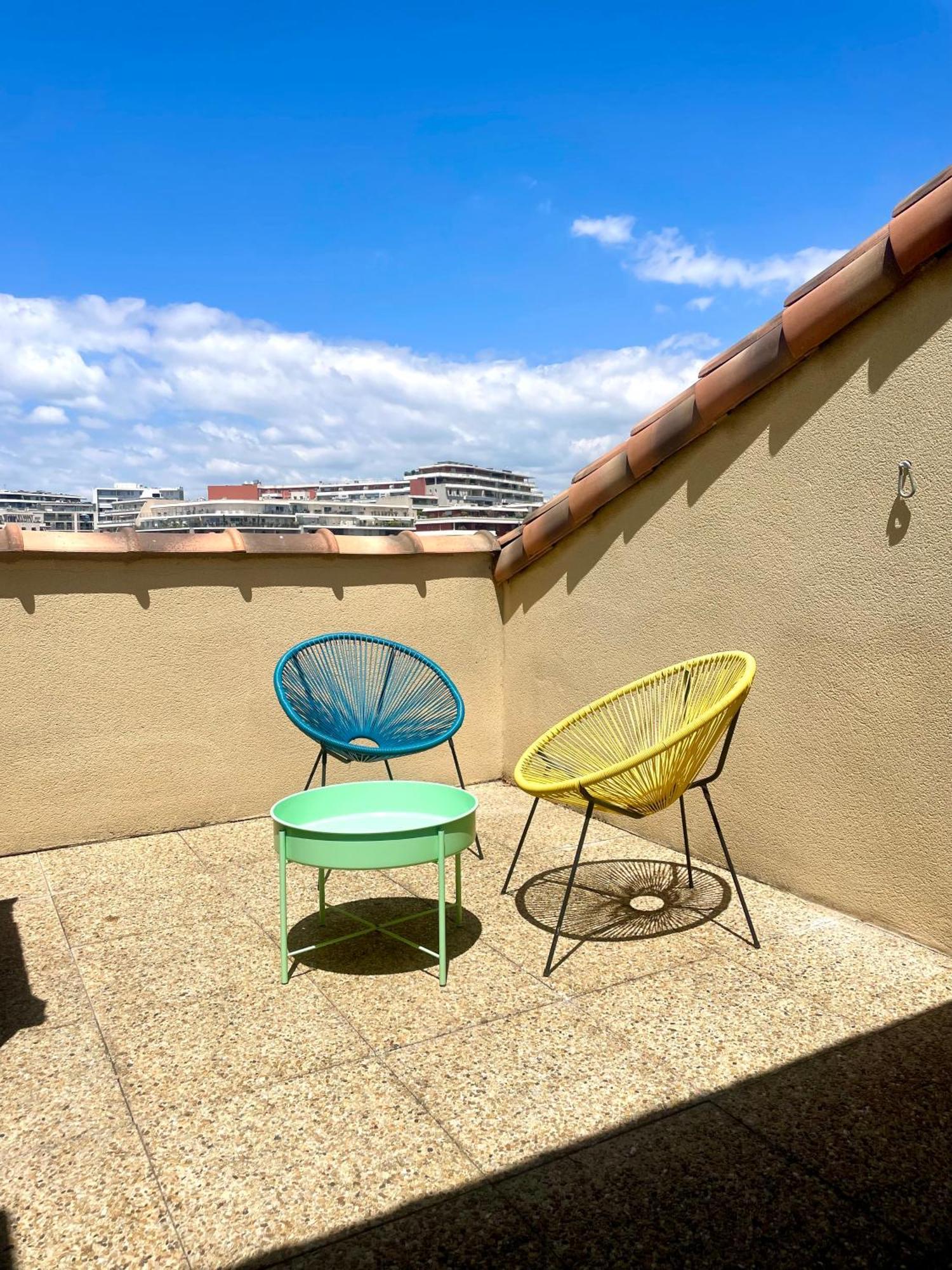 Prado Spacious And Sunny Loft In *