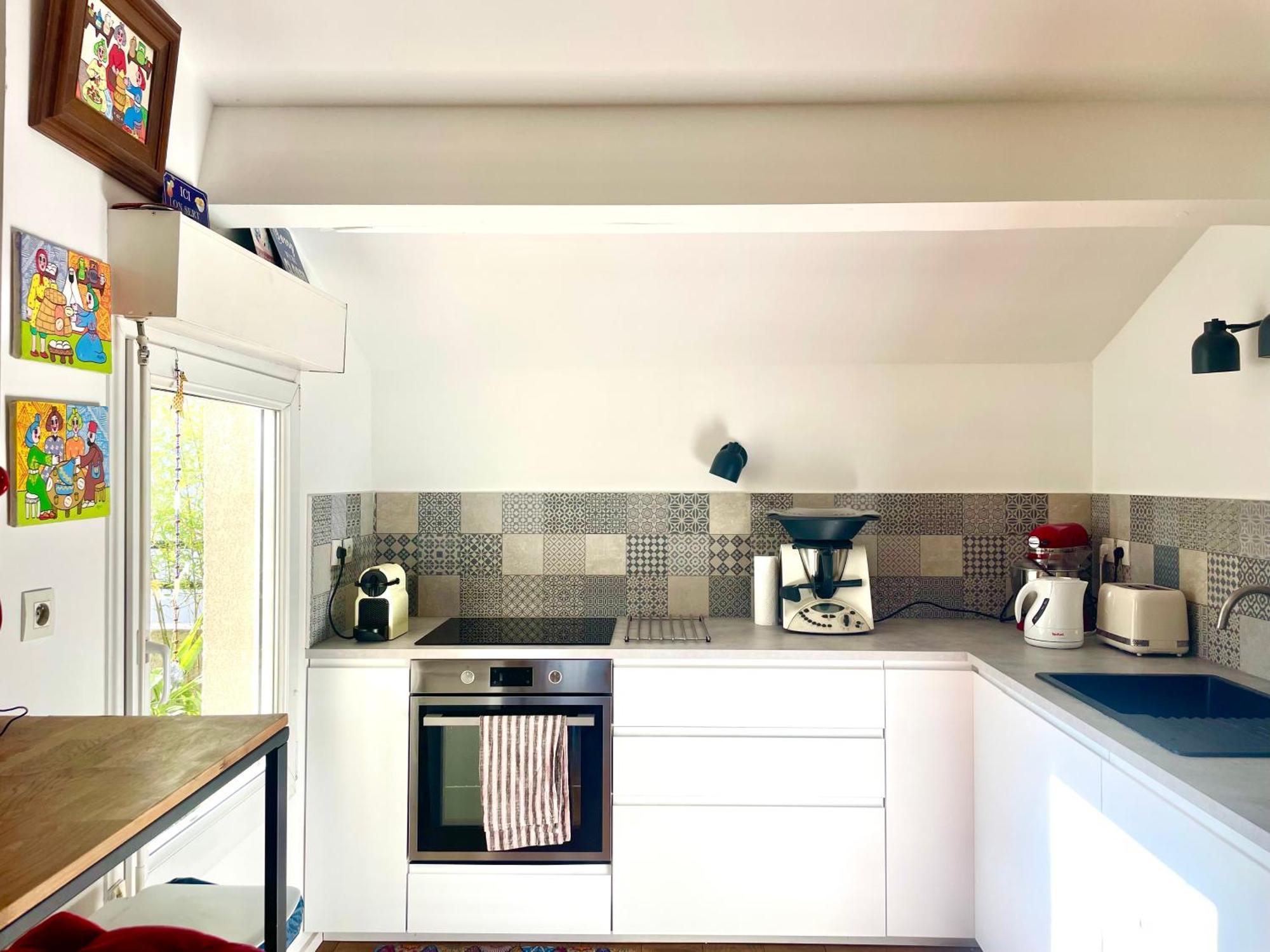 Prado Spacious And Sunny Loft In Apartment