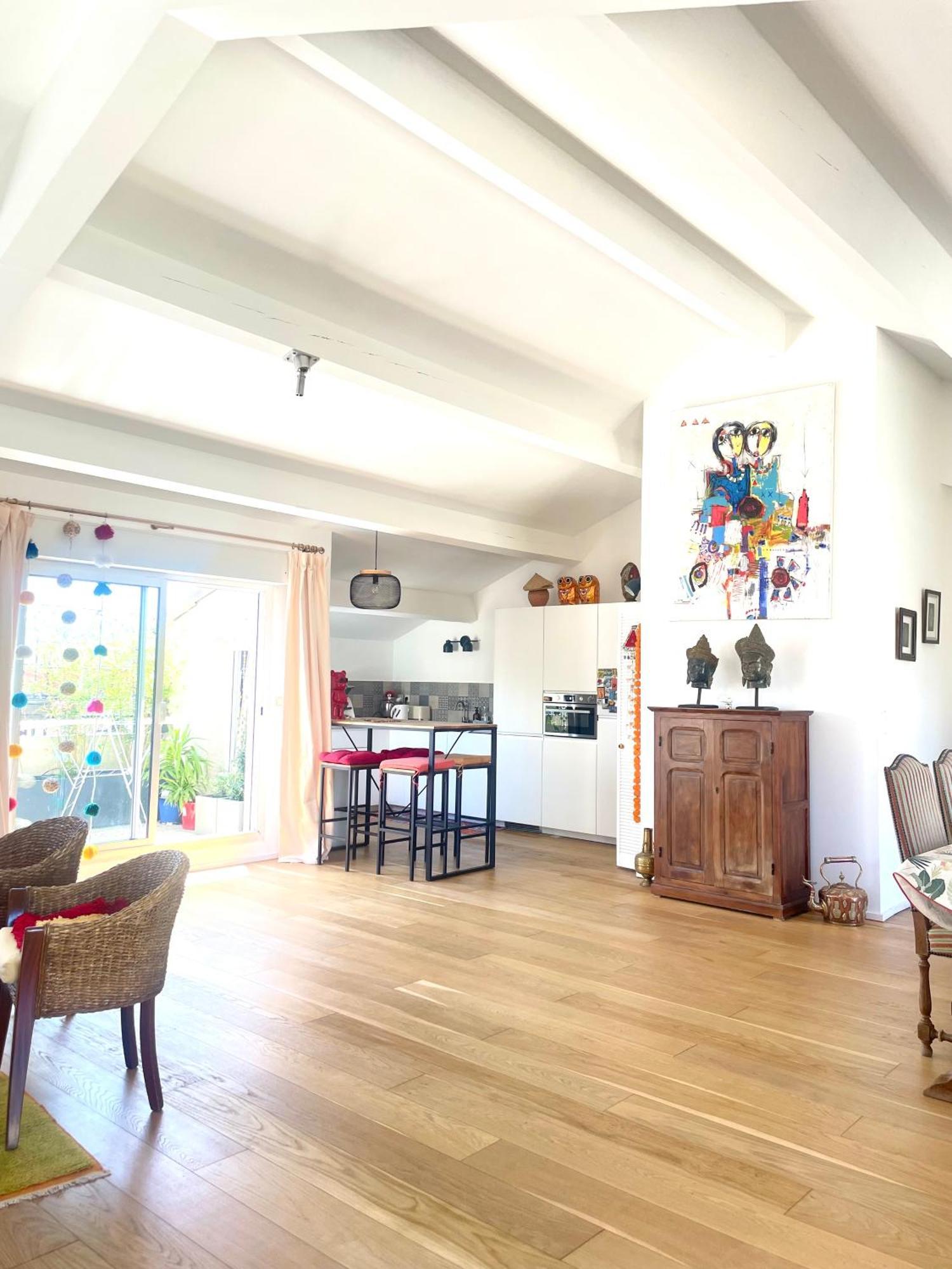 Apartment Prado Spacious And Sunny Loft In Marseilles