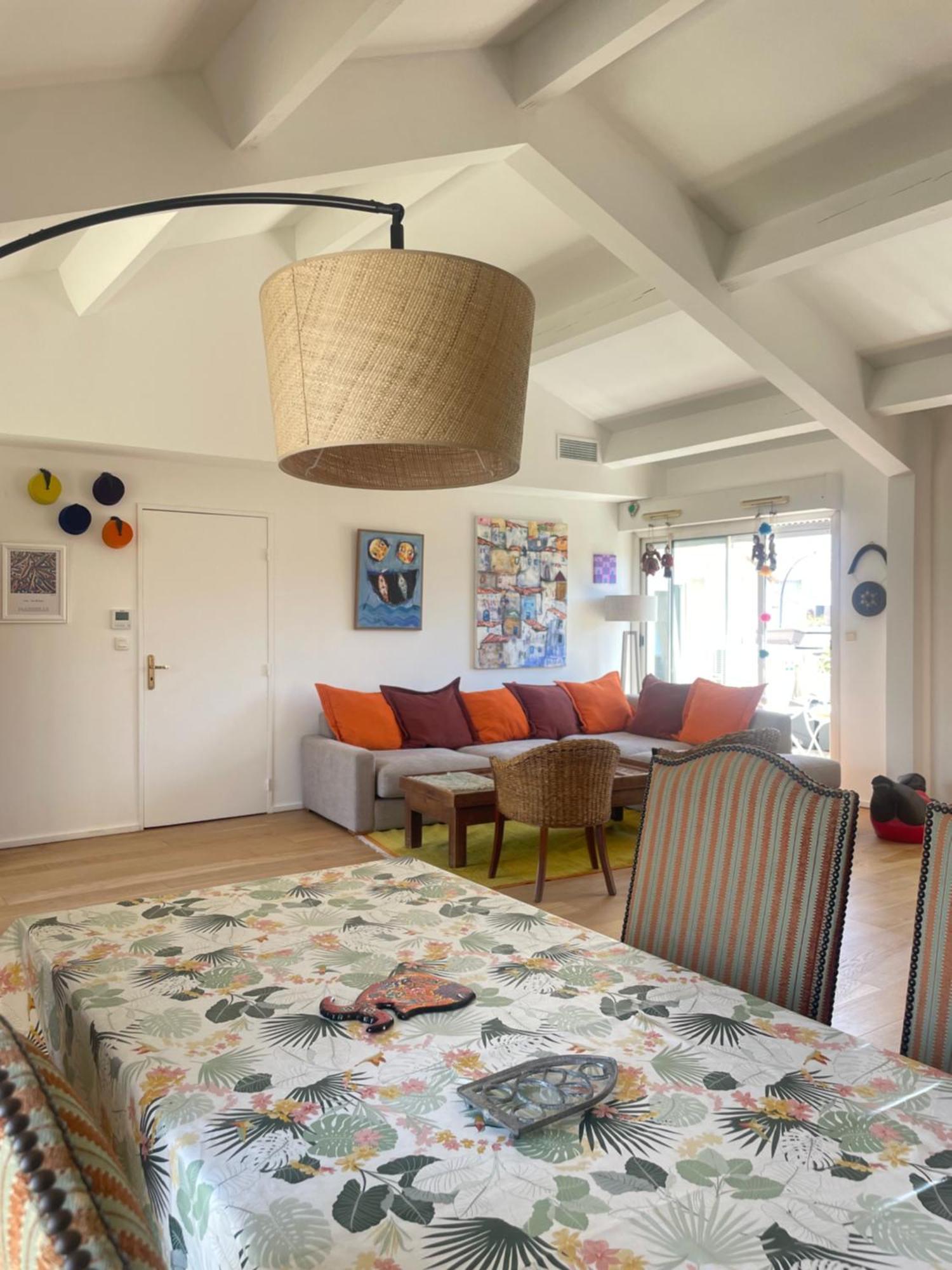 Apartment Prado Spacious And Sunny Loft In Marseilles